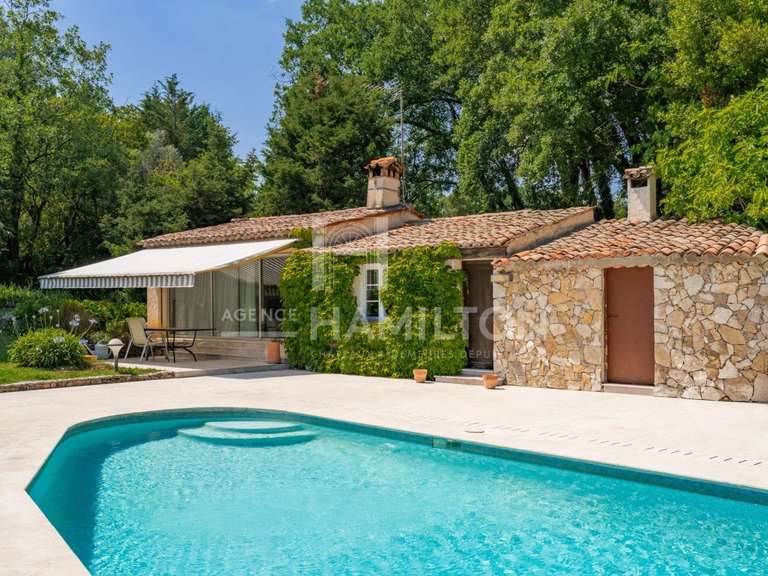 Villa Châteauneuf-Grasse - 5 chambres - 185m²
