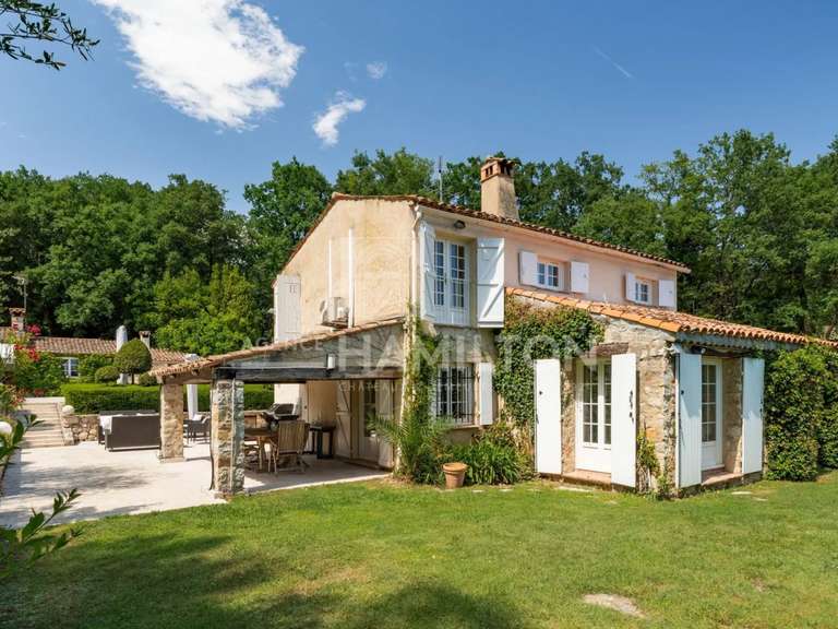 Villa Châteauneuf-Grasse - 5 chambres - 185m²