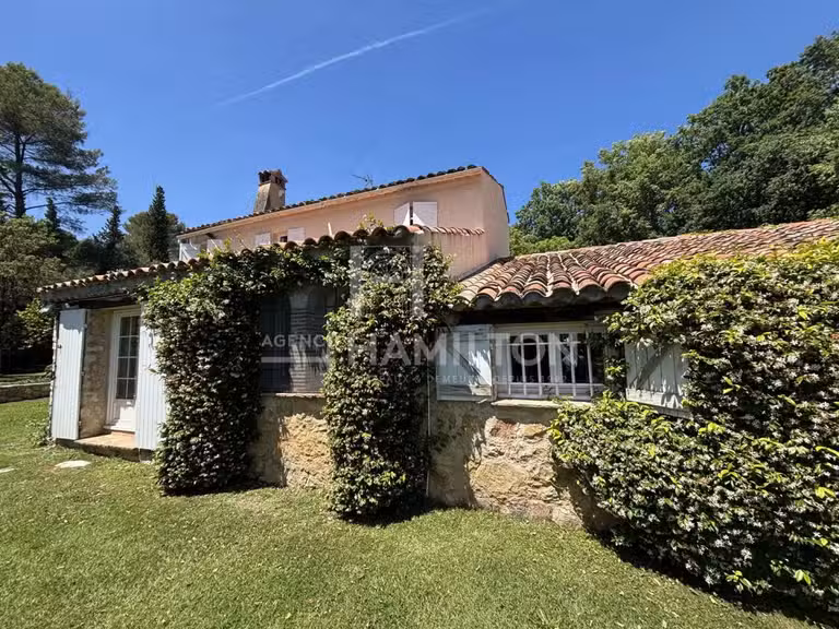 Villa Châteauneuf-Grasse - 5 chambres - 185m²
