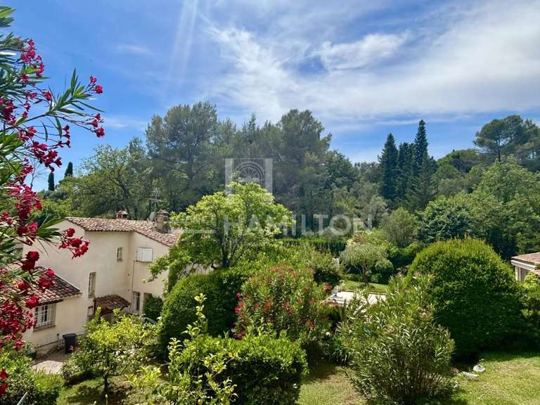 Villa Châteauneuf-Grasse - 5 chambres - 185m²