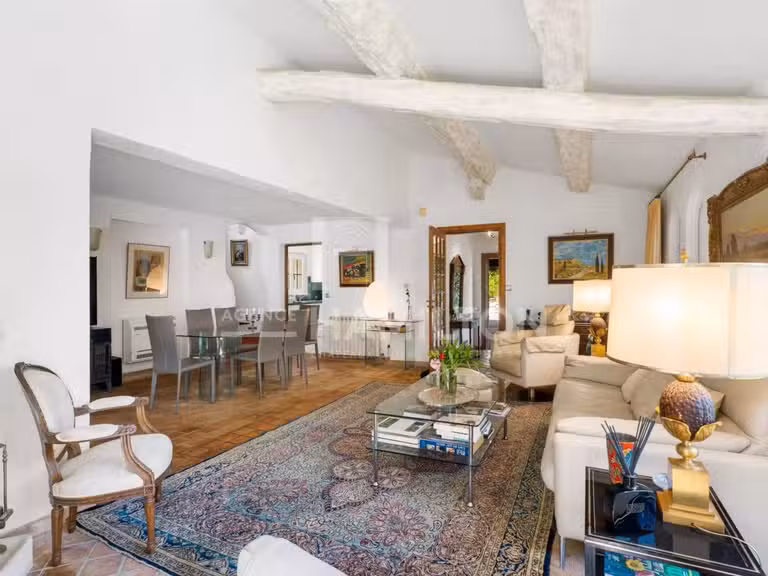 Villa Châteauneuf-Grasse - 5 chambres - 185m²