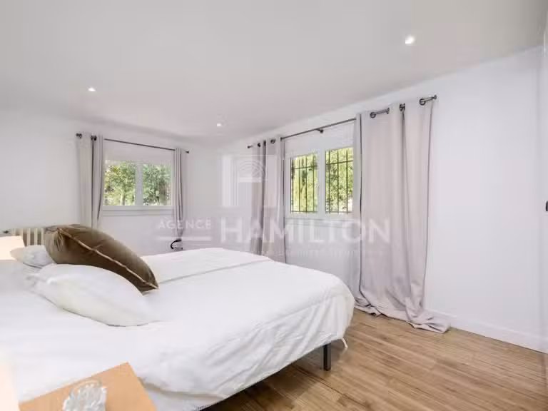 Villa avec Vue sur mer Châteauneuf-Grasse - 5 chambres - 205m²