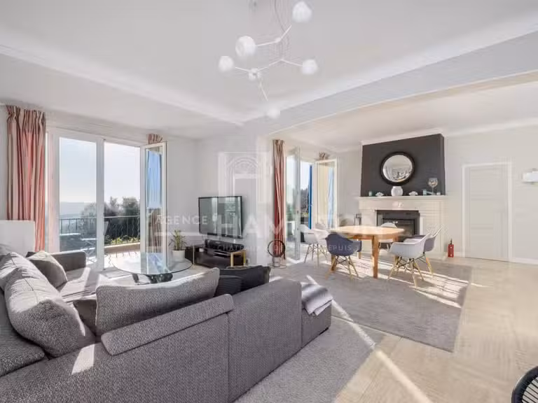 Villa avec Vue sur mer Châteauneuf-Grasse - 5 chambres - 205m²