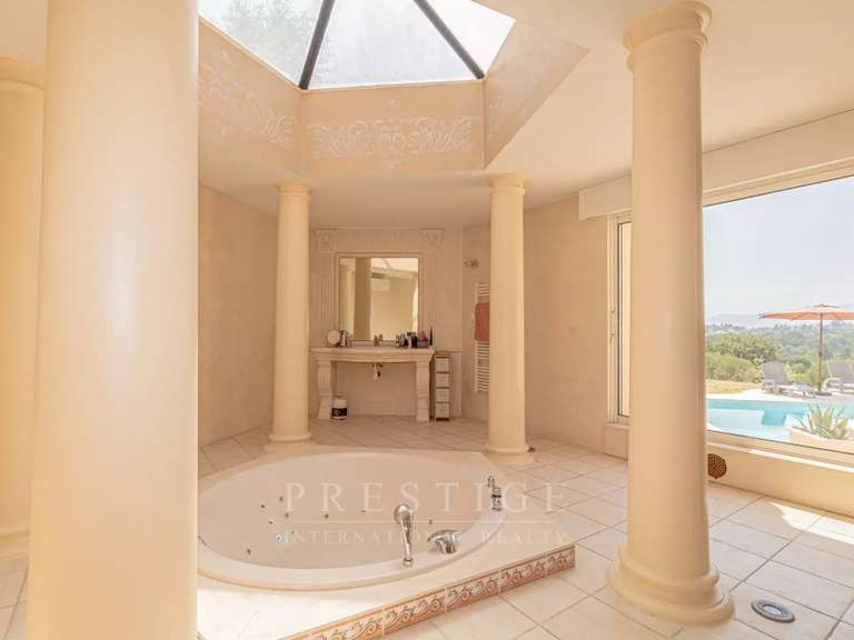 Villa Châteauneuf-Grasse - 3 chambres - 555m²