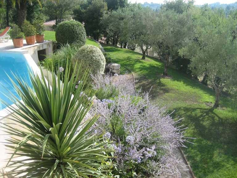 Villa Châteauneuf-Grasse - 3 chambres - 555m²
