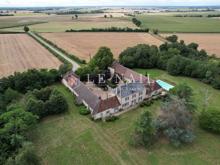 Maison Châteauneuf-sur-Cher - 7 chambres - 250m²
