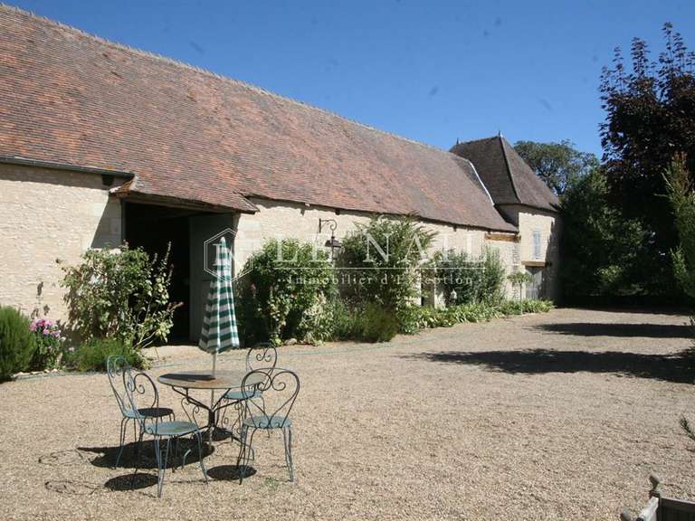 Maison Châteauneuf-sur-Cher - 7 chambres - 250m²