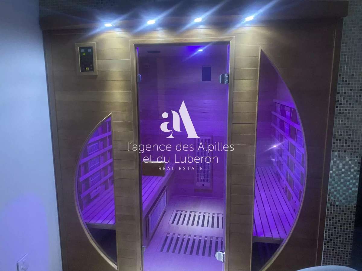 House Châteaurenard