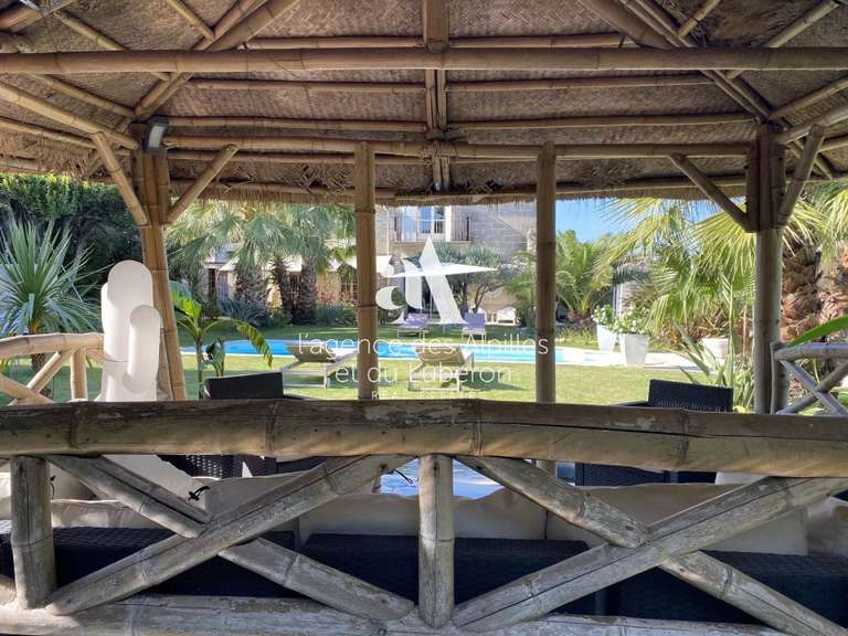 House Châteaurenard - 5 bedrooms - 2200m²