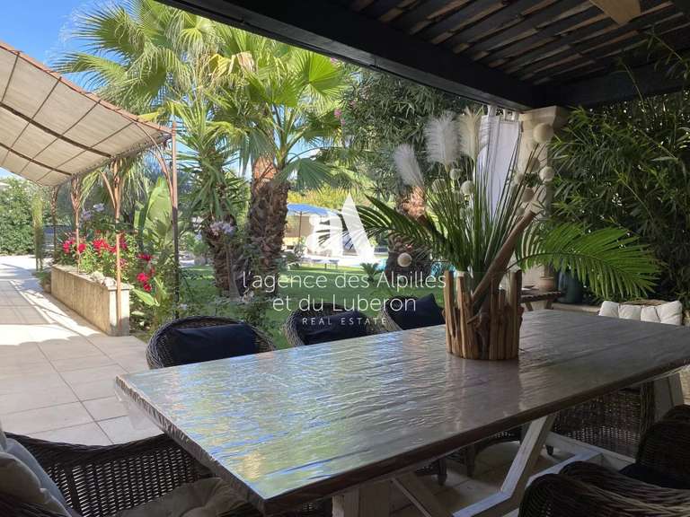 House Châteaurenard - 5 bedrooms - 2200m²