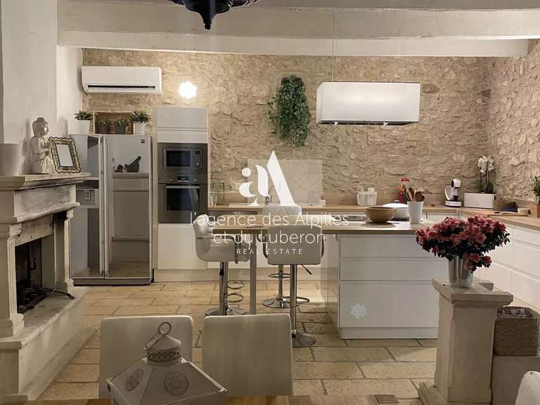 House Châteaurenard - 5 bedrooms - 2200m²