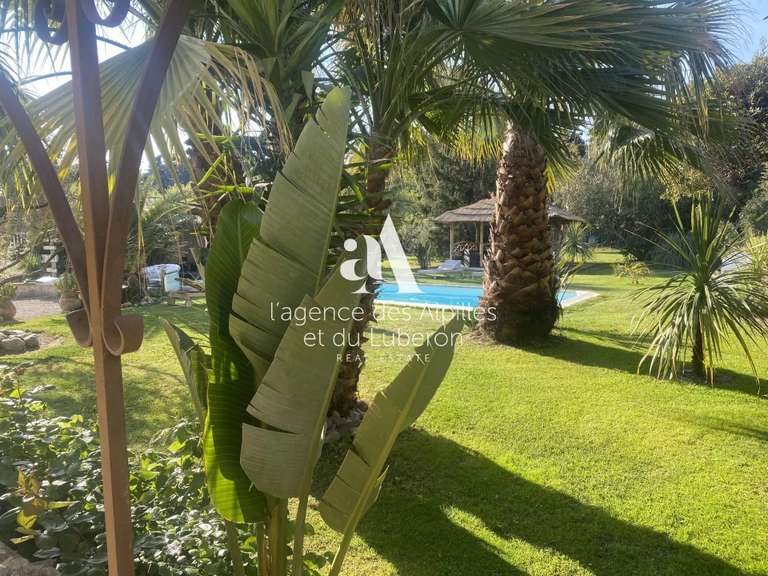 House Châteaurenard - 5 bedrooms - 2200m²