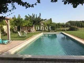 Maison Châteaurenard - 6 chambres - 60800m²