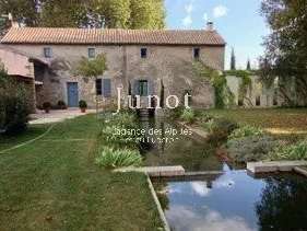 Maison Châteaurenard - 6 chambres - 60800m²