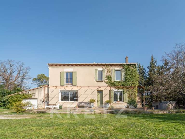 Maison Châteaurenard - 4 chambres - 232m²