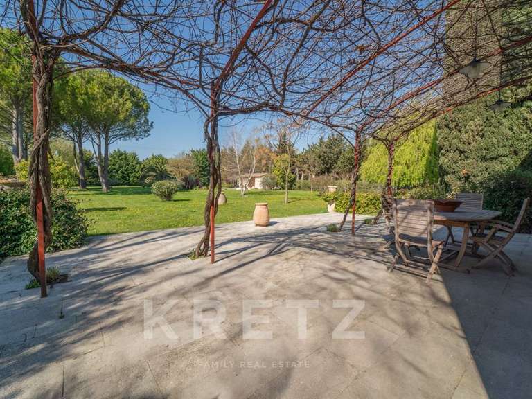 Maison Châteaurenard - 5 chambres - 270m²