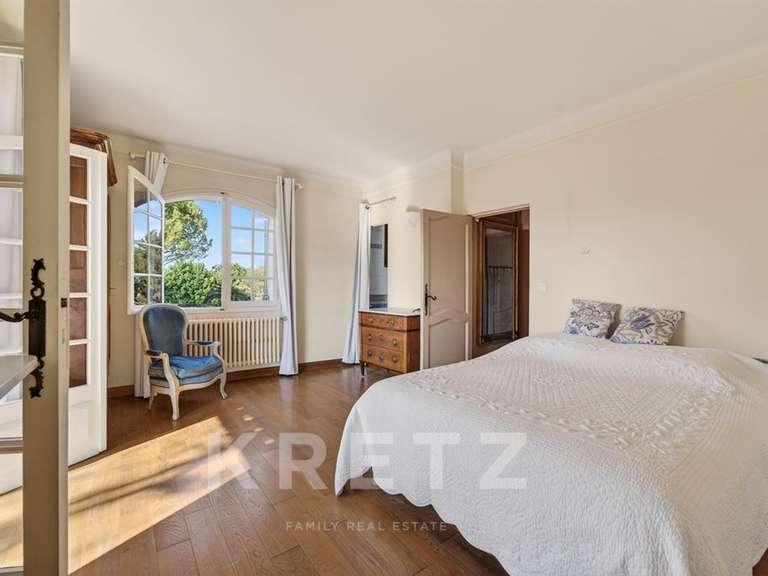 Maison Châteaurenard - 5 chambres - 270m²