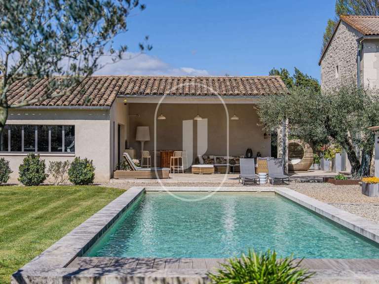 House Châteaurenard - 5 bedrooms - 240m²