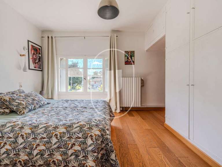 House Châteaurenard - 5 bedrooms - 240m²