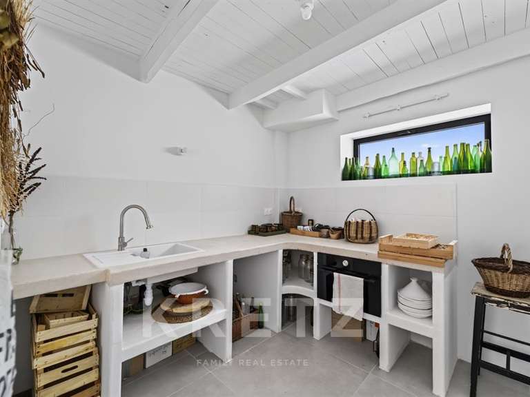 Maison Châteaurenard - 4 chambres - 350m²
