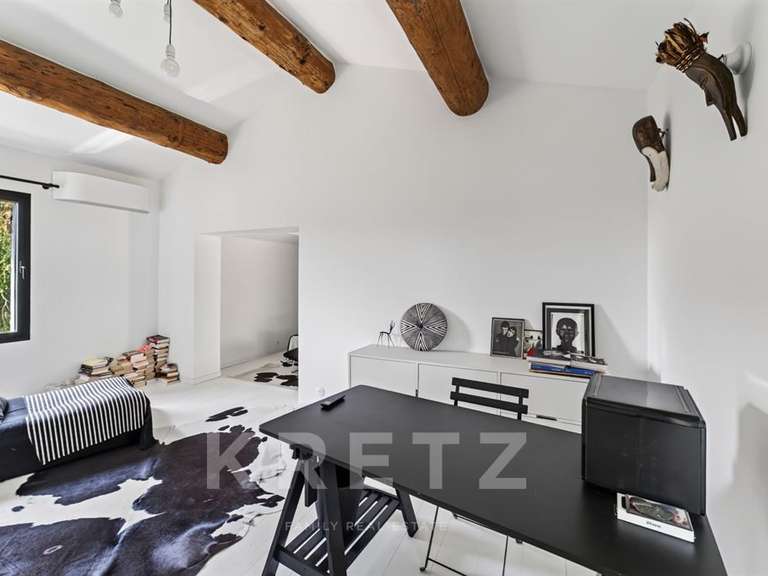 Maison Châteaurenard - 4 chambres - 350m²