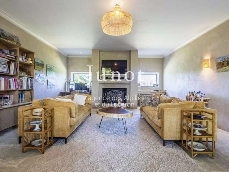 Maison Châteaurenard - 4 chambres - 272m²