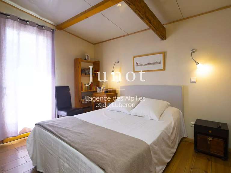 Maison Châteaurenard - 4 chambres - 272m²