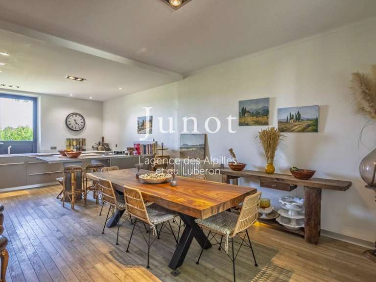 Maison Châteaurenard - 4 chambres - 272m²