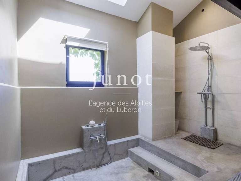 Maison Châteaurenard - 4 chambres - 272m²