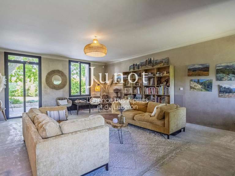 Maison Châteaurenard - 4 chambres - 272m²
