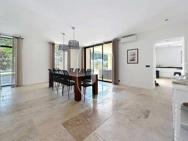 Maison Châteaurenard - 5 chambres - 400m²
