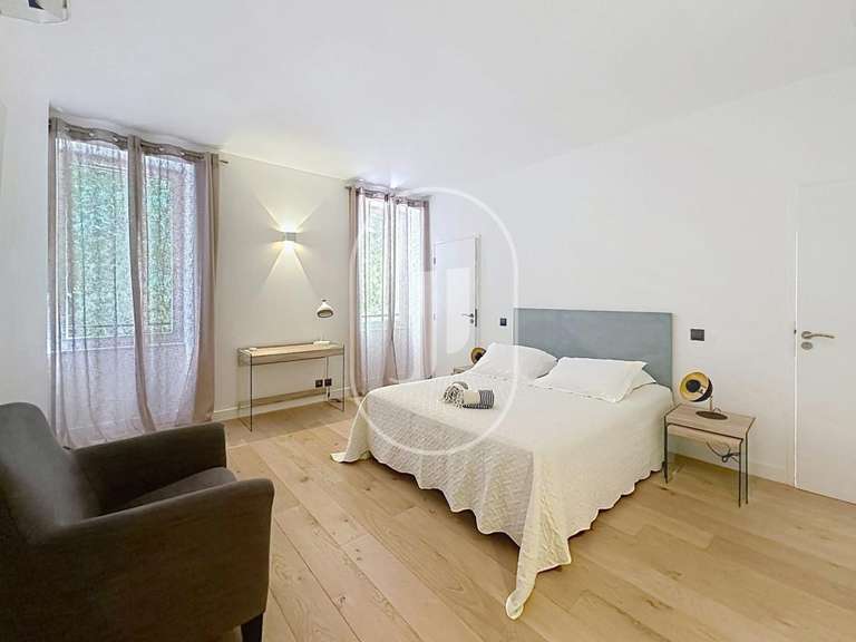 Maison Châteaurenard - 5 chambres - 400m²