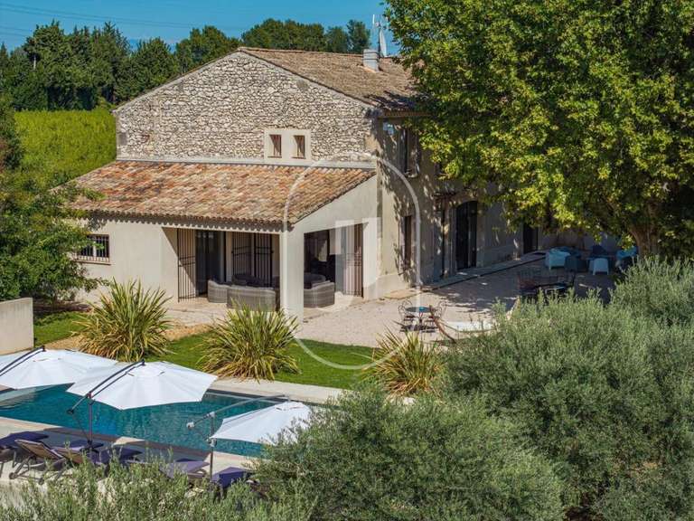 Maison Châteaurenard - 5 chambres - 341m²