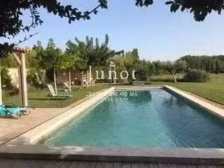 Maison Châteaurenard - 6 chambres - 60800m²