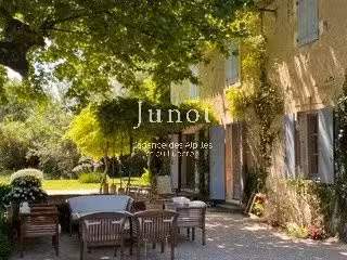 Maison Châteaurenard - 6 chambres - 60800m²
