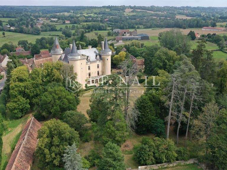 Château Châteauroux - 7 chambres - 880m²