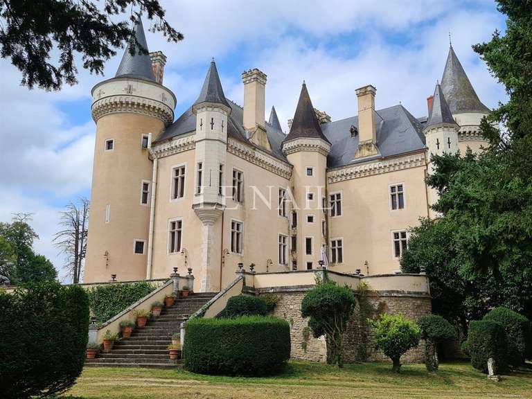 Château Châteauroux - 7 chambres - 880m²
