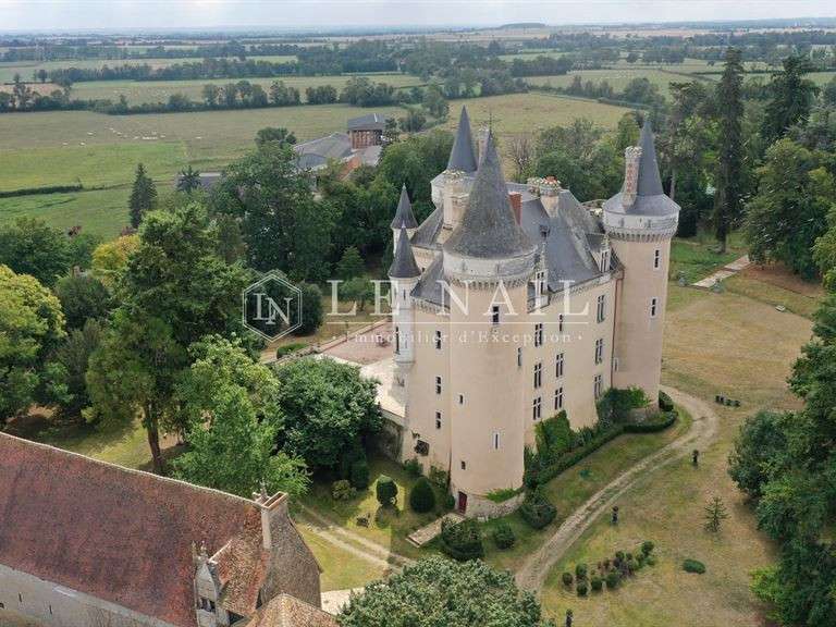 Château Châteauroux - 7 chambres - 880m²