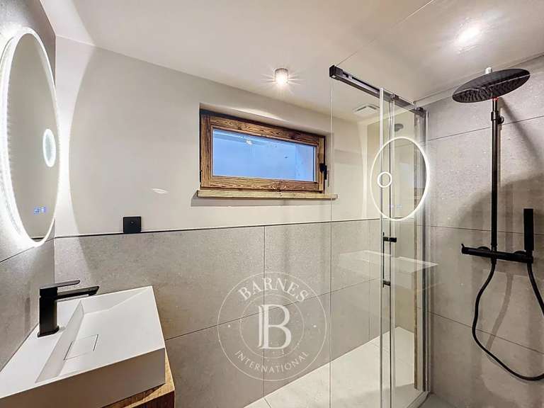 Chalet Châtel - 5 bedrooms - 275m²