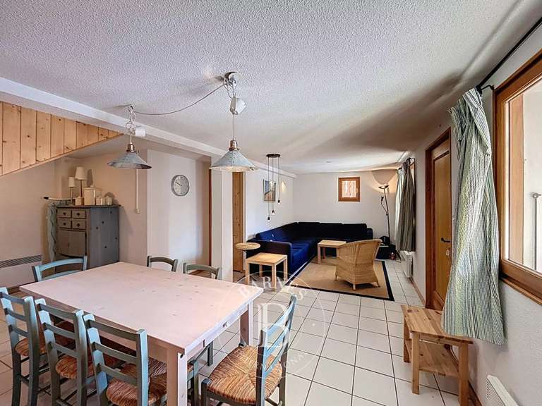 Chalet Châtel - 6 bedrooms - 182m²