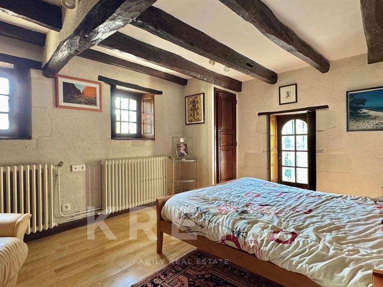 Maison Châtellerault - 6 chambres - 583m²