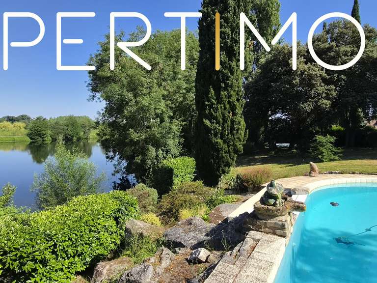 Maison Châtellerault - 6 chambres - 325m²