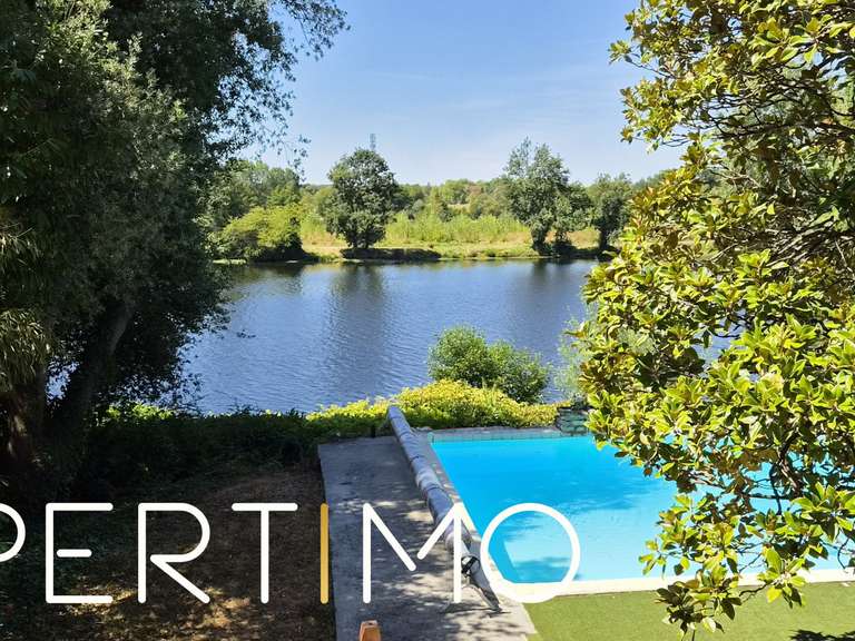 Maison Châtellerault - 6 chambres - 325m²