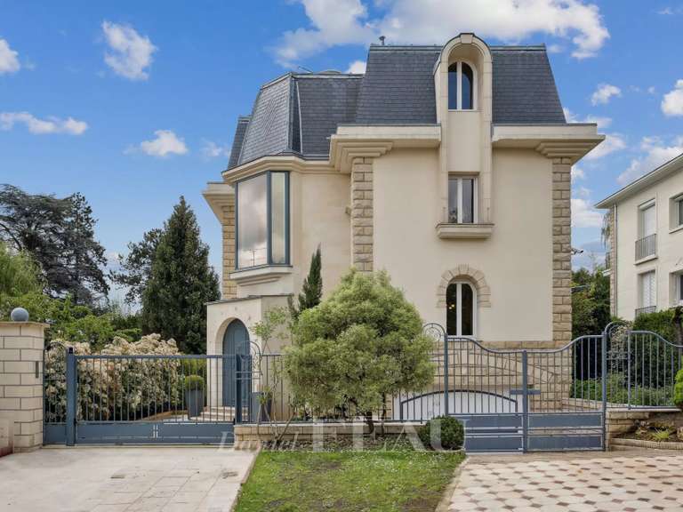 Maison Châtenay-Malabry - 6 chambres - 614m²