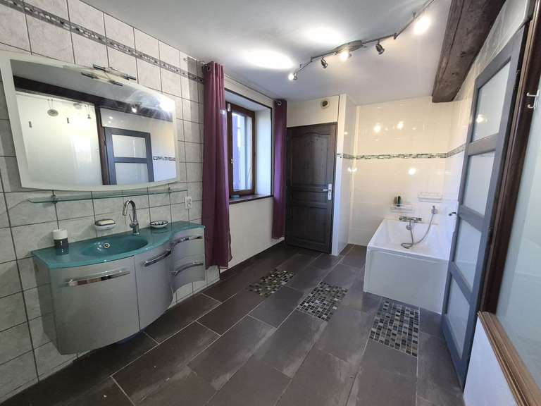 Maison Châtillon-sur-Chalaronne - 358m²
