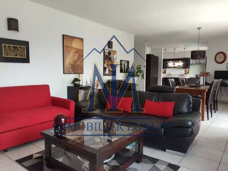 Maison Châtillon-sur-Cluses - 131m²