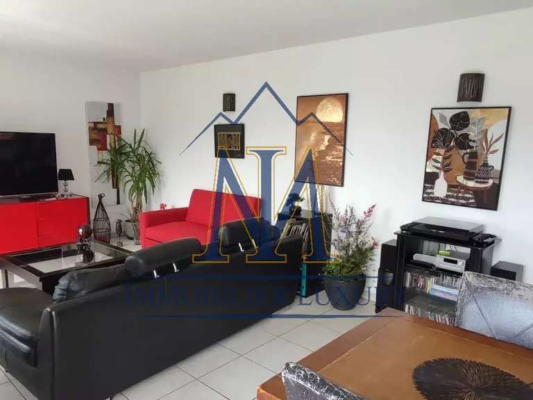 Maison Châtillon-sur-Cluses - 131m²