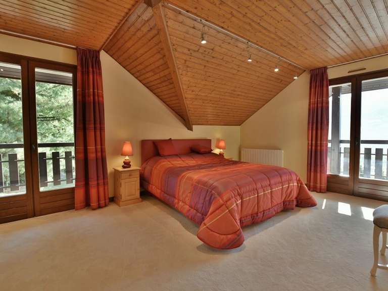 Maison Châtillon-sur-Cluses - 4 chambres - 380m²
