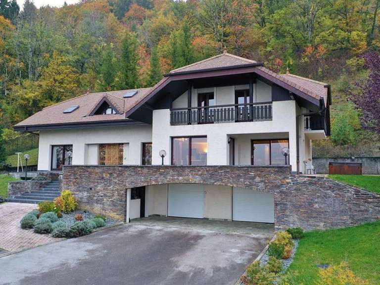 Maison Châtillon-sur-Cluses - 4 chambres - 380m²