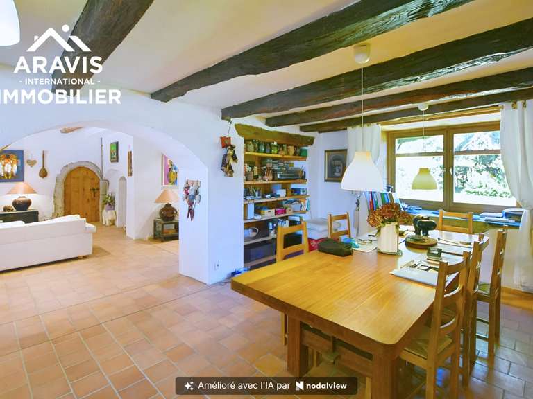 Maison Châtillon-sur-Cluses - 4 chambres - 414m²